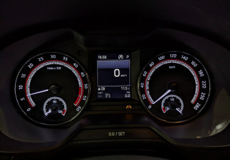 Подержанный автомобиль Skoda Octavia RS Wagon 2020 года (12 фото)