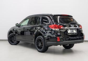 Подержанный автомобиль Subaru Outback Wagon 2012 года (7 фото)