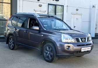 Подержанный автомобиль Nissan X-Trail 2008 года (3 фото)