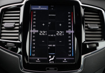 Подержанный автомобиль Volvo XC90 2019 года (28 фото)