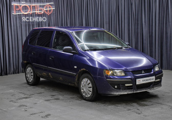 Подержанный автомобиль Mitsubishi Space Star Compactvan 2004 года (3 фото)