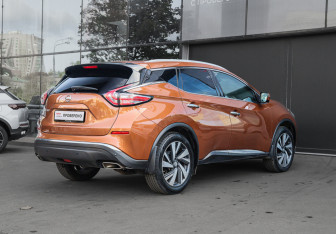 Подержанный автомобиль Nissan Murano Suv 2019 года (4 фото)