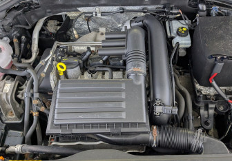 Подержанный автомобиль Skoda Octavia Liftback 2013 года (9 фото)