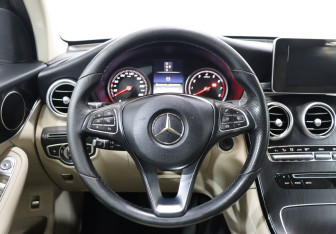 Подержанный автомобиль Mercedes-Benz GLC Coupe 2017 года (15 фото)