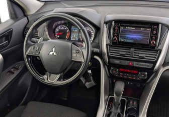 Подержанный автомобиль Mitsubishi Eclipse Cross 2021 года (29 фото)