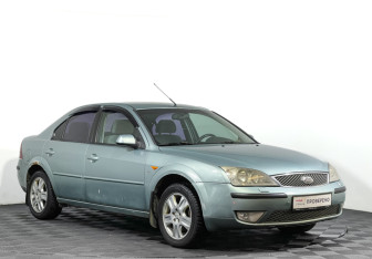 Подержанный автомобиль Ford Mondeo Sedan 2001 года (3 фото)