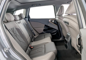 Новый BMW X3 2025 (12 фото)