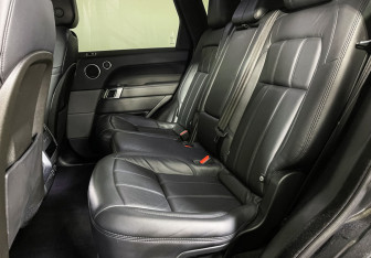 Подержанный автомобиль Land Rover Range Rover Sport 2019 года (10 фото)