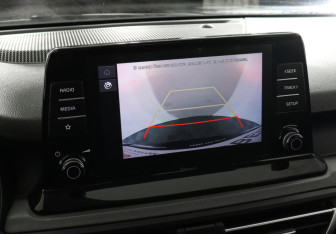 Подержанный автомобиль Kia Seltos 2022 года (13 фото)