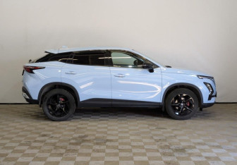 Подержанный автомобиль Omoda C5 2024 года (4 фото)