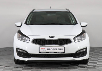 Подержанный автомобиль Kia Ceed Wagon 2015 года (2 фото)
