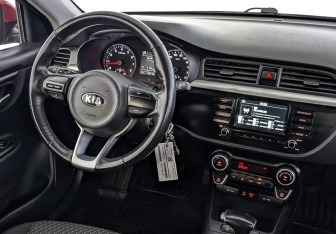 Подержанный автомобиль Kia Rio Hatchback 2019 года (26 фото)