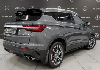 Подержанный автомобиль Geely Coolray 2021 года (3 фото)