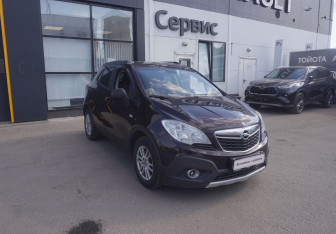 Подержанный автомобиль Opel Mokka 2013 года (3 фото)