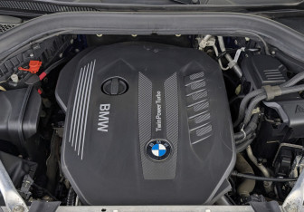 Подержанный автомобиль BMW X3 2018 года (9 фото)