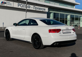 Подержанный автомобиль Audi A5 Coupe 2016 года (7 фото)