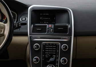 Подержанный автомобиль Volvo XC60 2015 года (11 фото)
