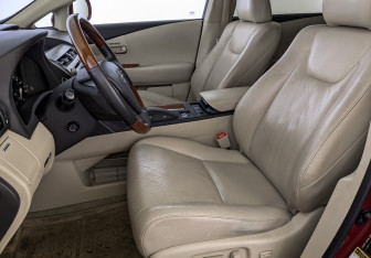 Подержанный автомобиль Lexus RX 2011 года (20 фото)