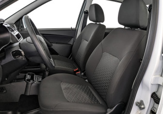 Подержанный автомобиль LADA (ВАЗ) Granta Sedan 2023 года (20 фото)