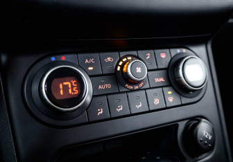 Подержанный автомобиль Nissan Qashqai 2013 года (14 фото)