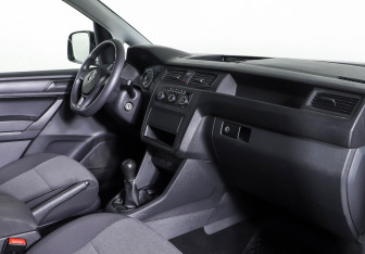Подержанный автомобиль Volkswagen Caddy Compactvan 2019 года (10 фото)