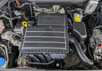 Подержанный автомобиль Volkswagen Polo Sedan 2017 года (9 фото)