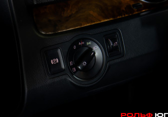 Подержанный автомобиль Volkswagen Passat Sedan 2010 года (14 фото)