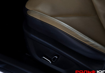 Подержанный автомобиль Changan UNI-V 2022 года (16 фото)