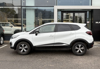 Подержанный автомобиль Renault Kaptur 2021 года (8 фото)
