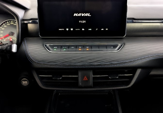 Подержанный автомобиль Haval Jolion 2022 года (15 фото)