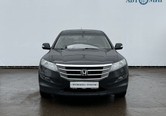 Подержанный автомобиль Honda Crosstour 2012 года (2 фото)
