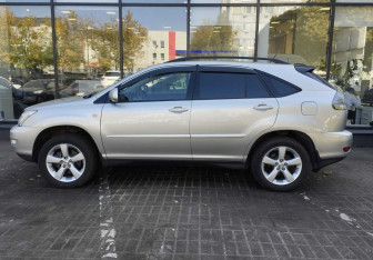 Подержанный автомобиль Lexus RX 2006 года (5 фото)