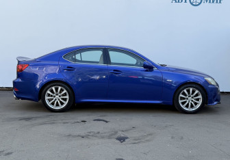 Подержанный автомобиль Lexus IS Sedan 2008 года (4 фото)
