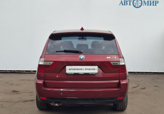 Подержанный автомобиль BMW X3 2009 года (6 фото)