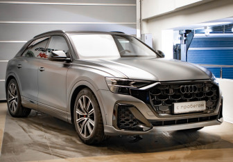 Подержанный автомобиль Audi SQ8 2024 года (3 фото)