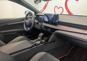 Подержанный автомобиль Toyota Camry Sedan 2024 года (7 фото)