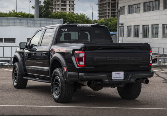 Подержанный автомобиль Ford F-150 2021 года (8 фото)