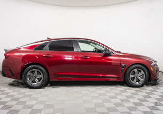 Подержанный автомобиль Kia K5 2020 года (4 фото)
