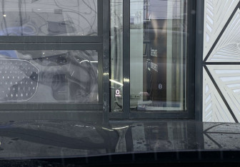 Подержанный автомобиль AITO M5 2023 года (17 фото)