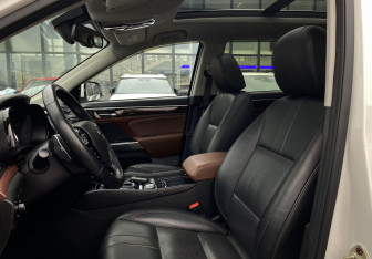 Подержанный автомобиль GAC GS8 2021 года (24 фото)