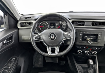 Подержанный автомобиль Renault Arkana 2020 года (21 фото)