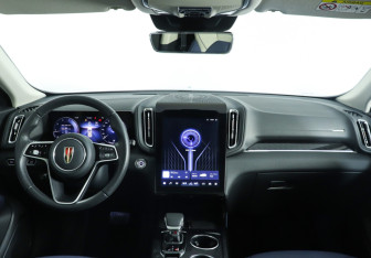 Подержанный автомобиль Hongqi HS3 2024 года (12 фото)