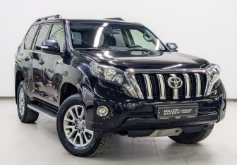 Подержанный автомобиль Toyota Land Cruiser Prado 2017 года (3 фото)
