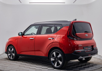 Подержанный автомобиль Kia Soul 2021 года (3 фото)