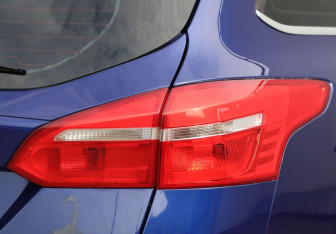Подержанный автомобиль Ford Focus Wagon 2016 года (23 фото)