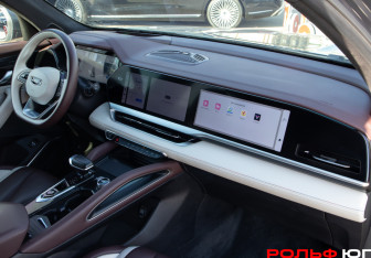 Подержанный автомобиль Geely Monjaro 2023 года (8 фото)