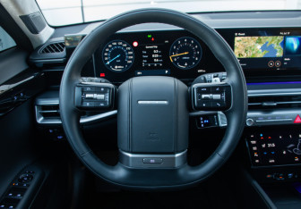 Подержанный автомобиль Hyundai Grandeur 2023 года (12 фото)
