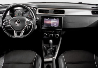 Подержанный автомобиль Renault Arkana 2021 года (11 фото)