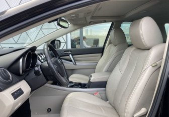 Подержанный автомобиль Mazda CX-7 2010 года (21 фото)
