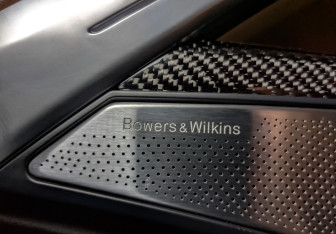 Подержанный автомобиль BMW X6 2023 года (27 фото)